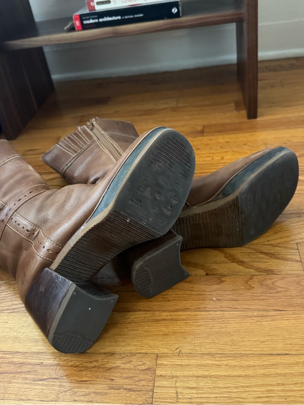 Vintage Y2K Brown Leather Skecher’s Mid-Calf Heeled Boots - Picture 6 of 9